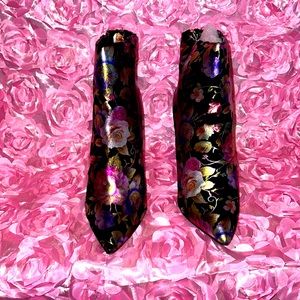 4 inch flower print ankle boot